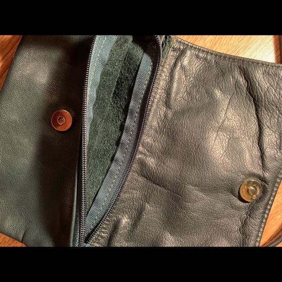 Vintage Genuine leather green leather purse - Picture 4 of 5